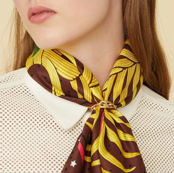 HERMES Chaine d'Ancre Gold Tone Scarf Ring - Picture 5 of 7